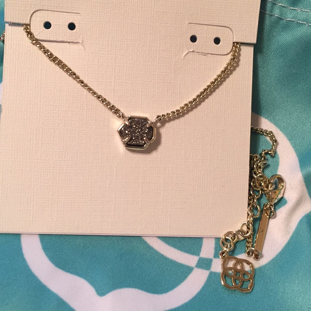 ***SOLD***Kendra Scott Necklace NWOT